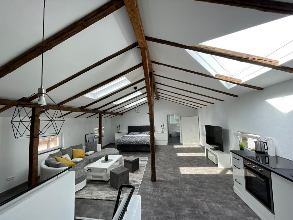شقة Gleis 13 - The Loft Im Ehemaligen Lokschuppen Bückeburg المظهر الخارجي الصورة